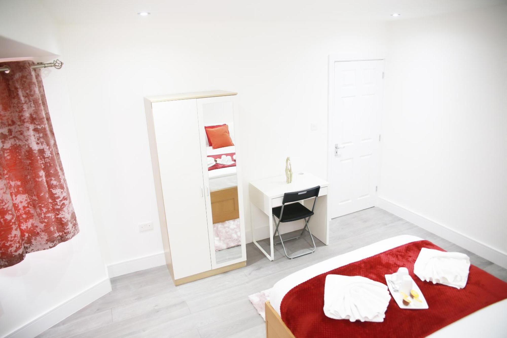 Deluxe 4 Bedroom House The Hyde ภายนอก รูปภาพ